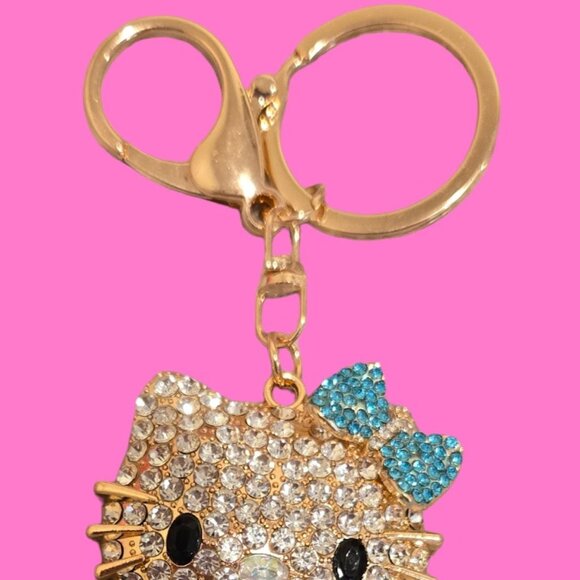 Blue Rhinestone Large Hello Kitty Keyring clip - Picture 3 of 4